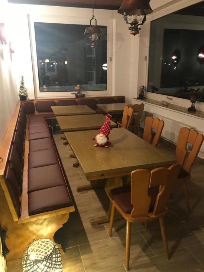 Ferienhaus Astenblick - Ideal Fuer Weihnachtsfeiern Und Familienfeiern Bietet Schlafplaetze Fuer Bis Zu 35 Personen Villa Winterberg Exterior photo