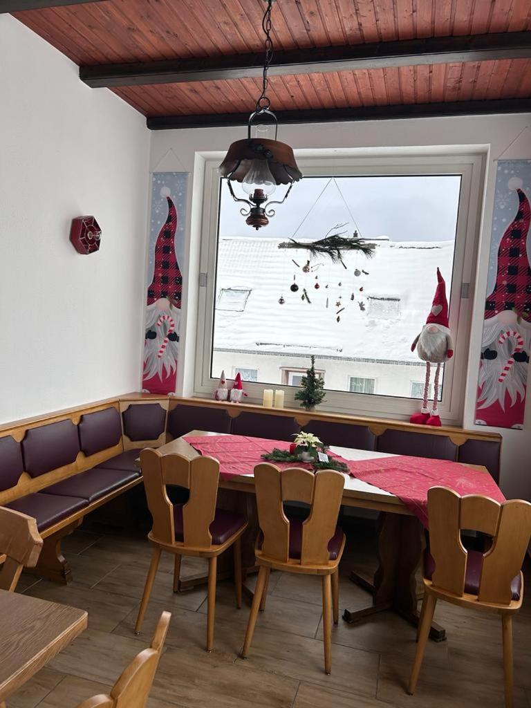 Ferienhaus Astenblick - Ideal Fuer Weihnachtsfeiern Und Familienfeiern Bietet Schlafplaetze Fuer Bis Zu 35 Personen Villa Winterberg Exterior photo